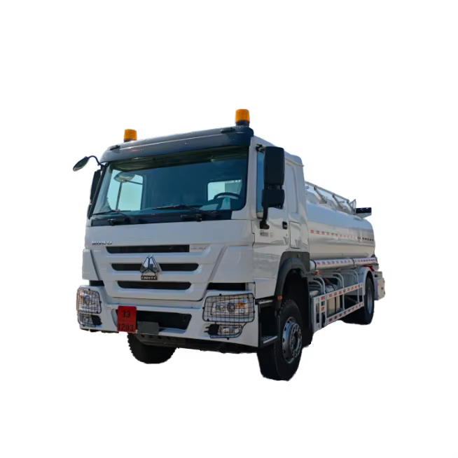 HOWO4&times;2 18000L油罐车