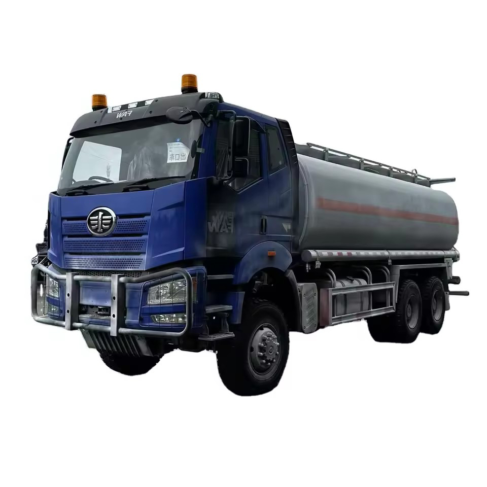 解放6*6油罐车26m3