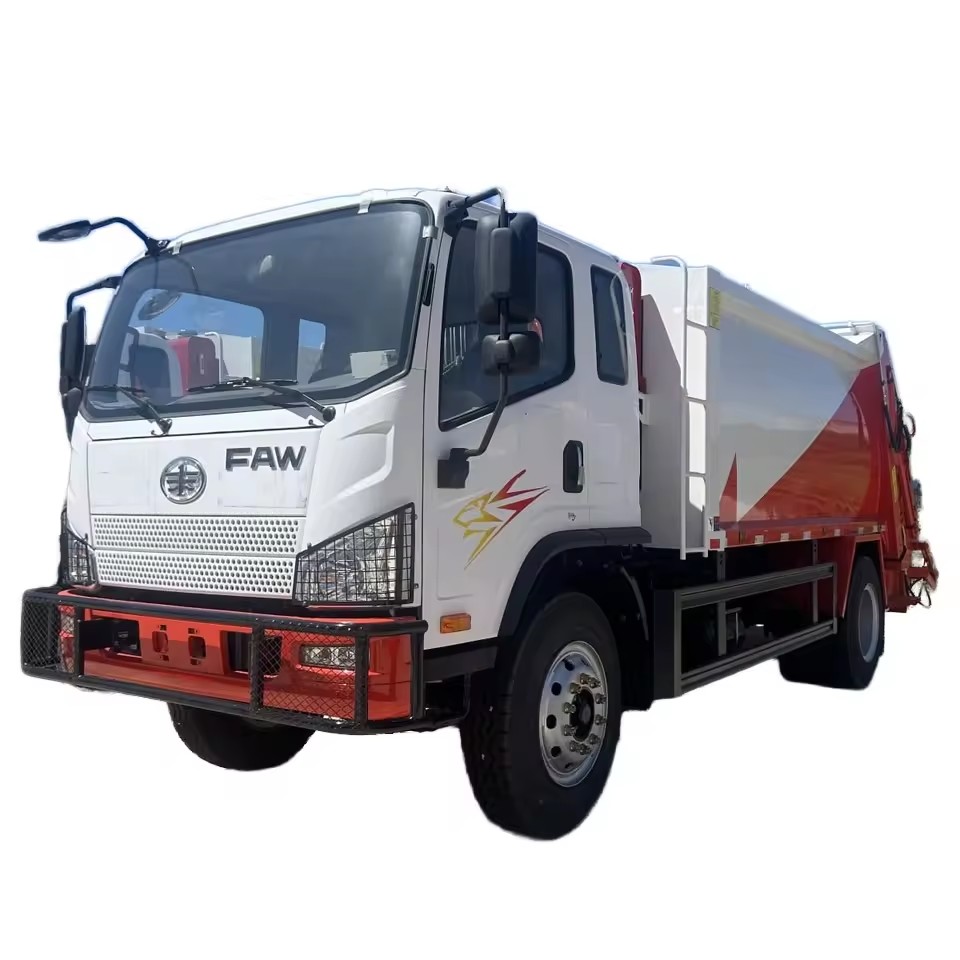 一汽8-12吨压缩式垃圾车，带液压系统，用于废物管理