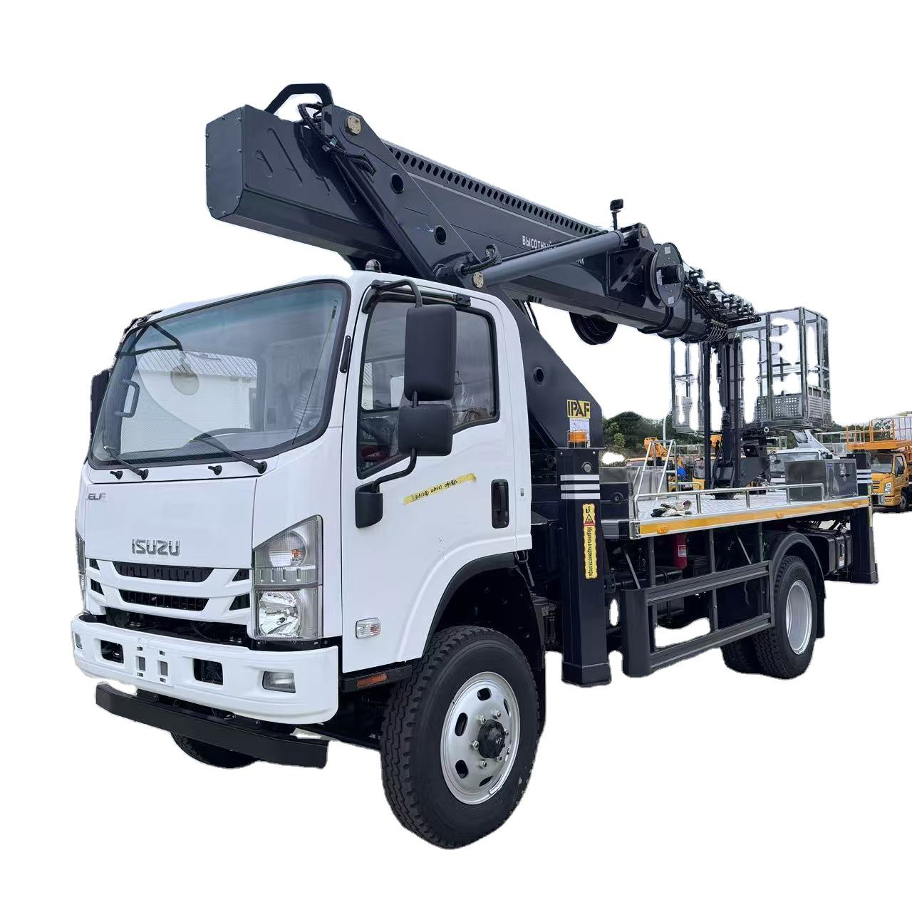可靠的五十铃N系列4x4高空作业车，33M动臂举升，工业用高稳定性