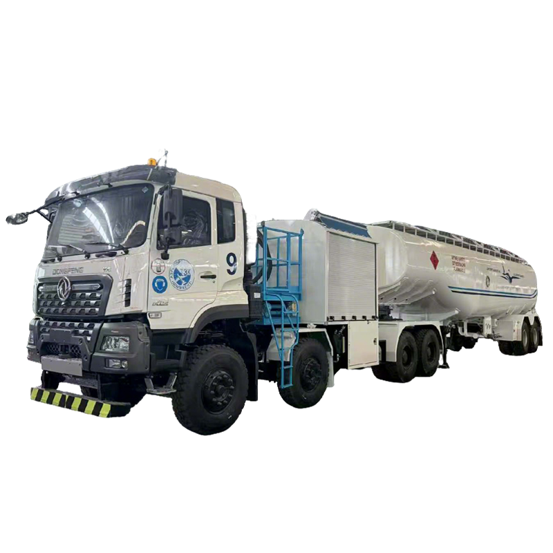 东风天龙60000L半挂飞机加油车