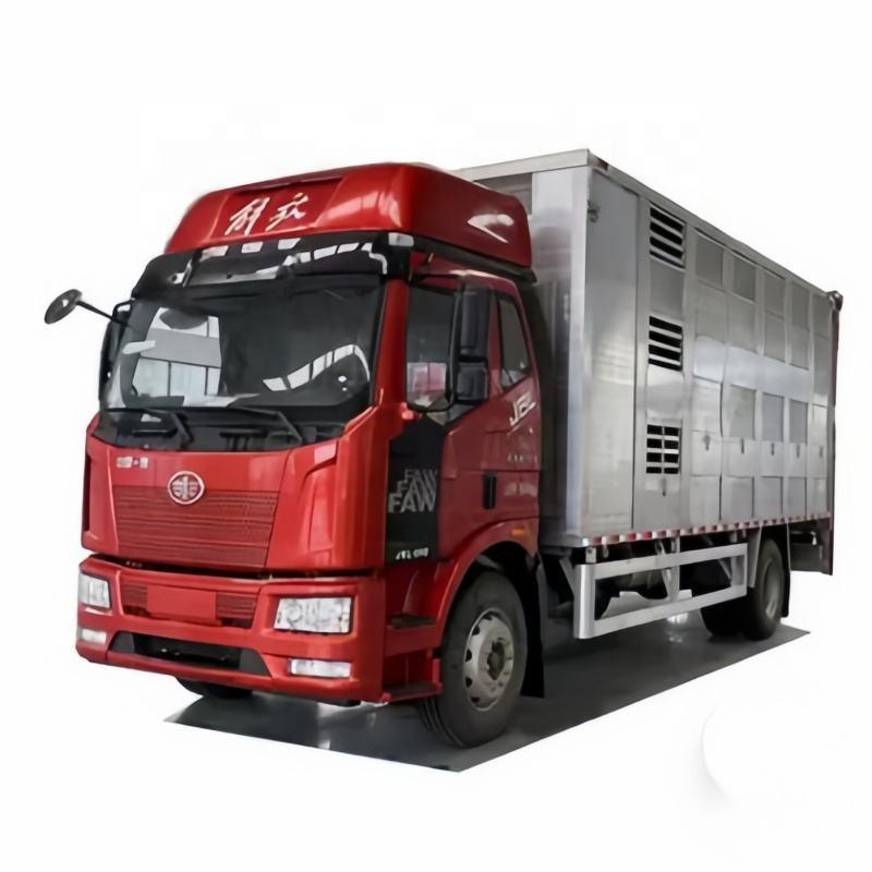 一汽牲畜运输拖车4*2 4*4 6.8米带升降功能的厢式农场家禽运输车